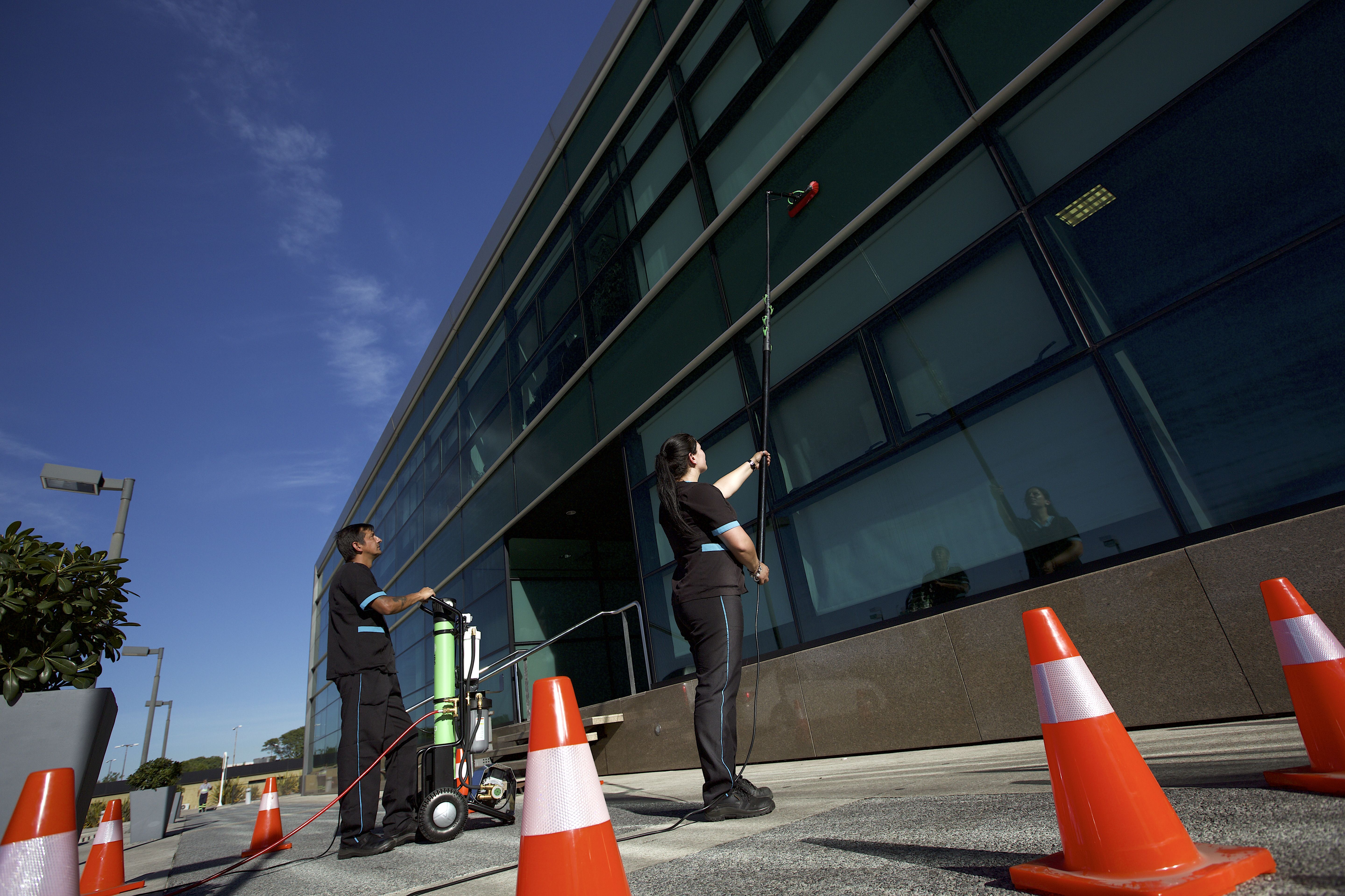 Odoo - Ejemplo 3 para tres columnas